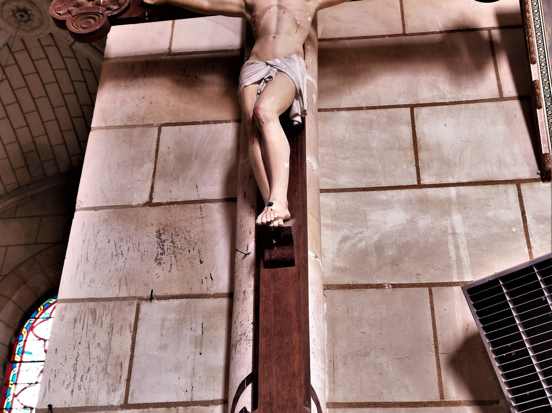 Eglise Saint-Hilaire-Valence-en-Poitou必去景点