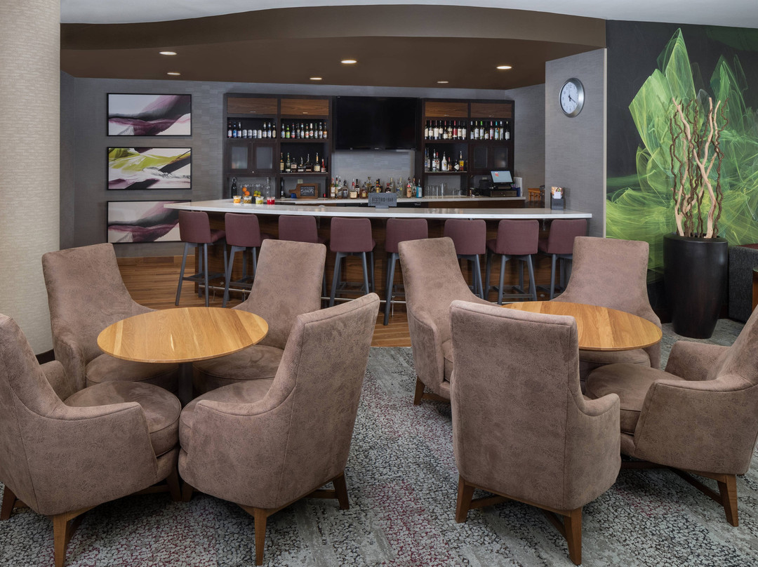 Courtyard by Marriott Anniston Oxford主图