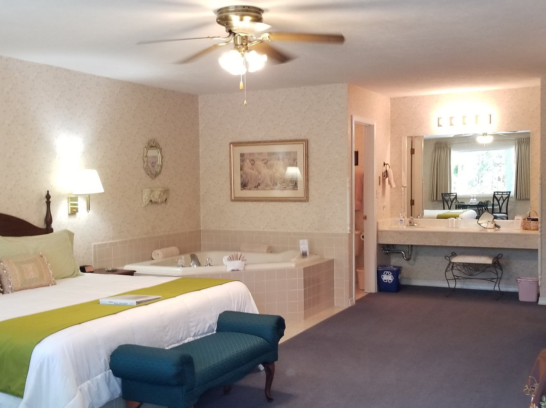 Evening Shade Inn B & Tea主图