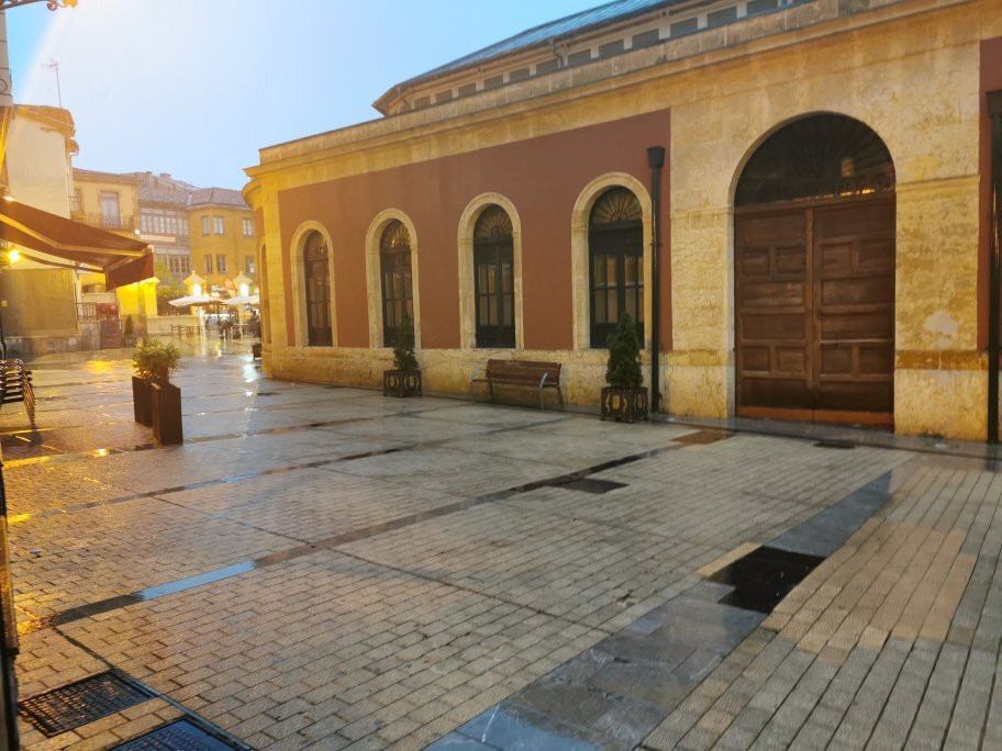 Plaza Trascorrales-奥维耶多必去景点