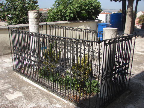 Hadimi Mustafa Rahmi Efendi Kabri