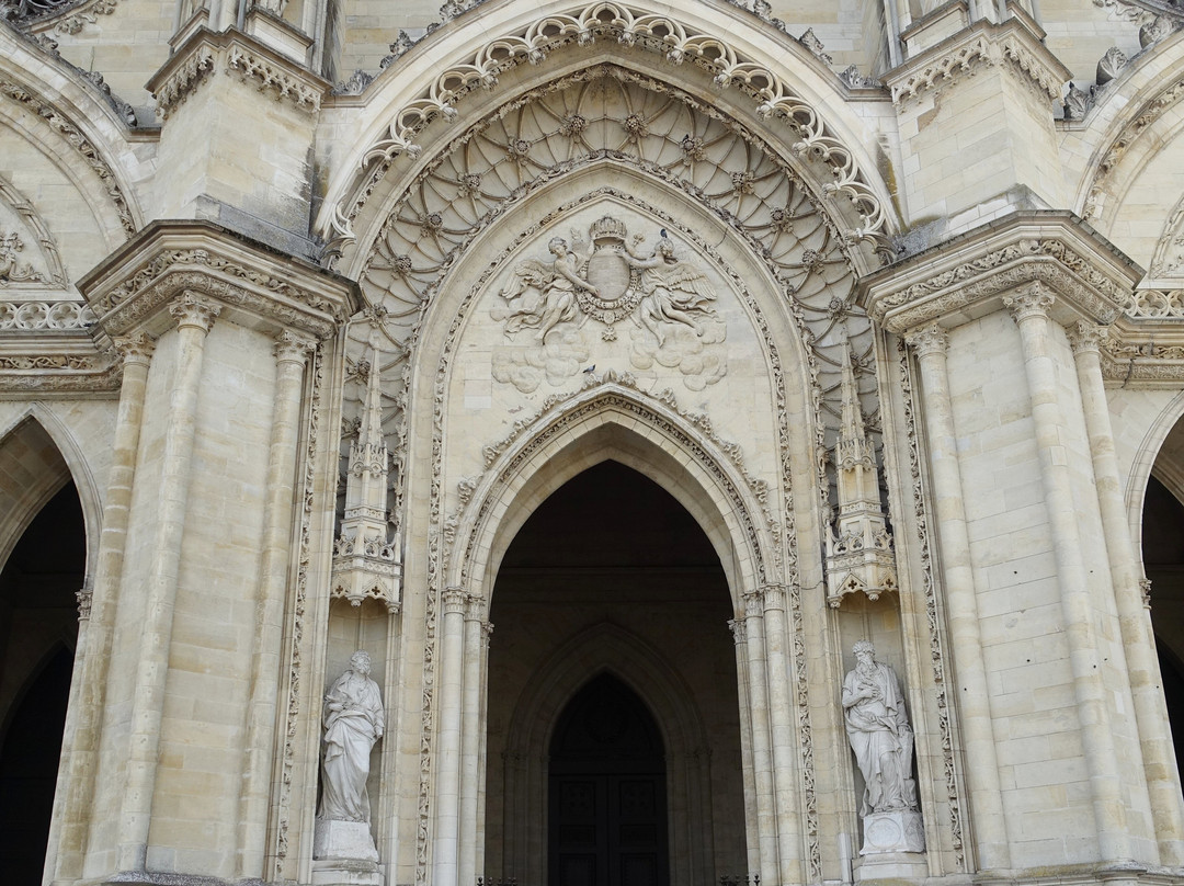 Cathédrale Sainte-Croix Orléans-奥尔良必去景点