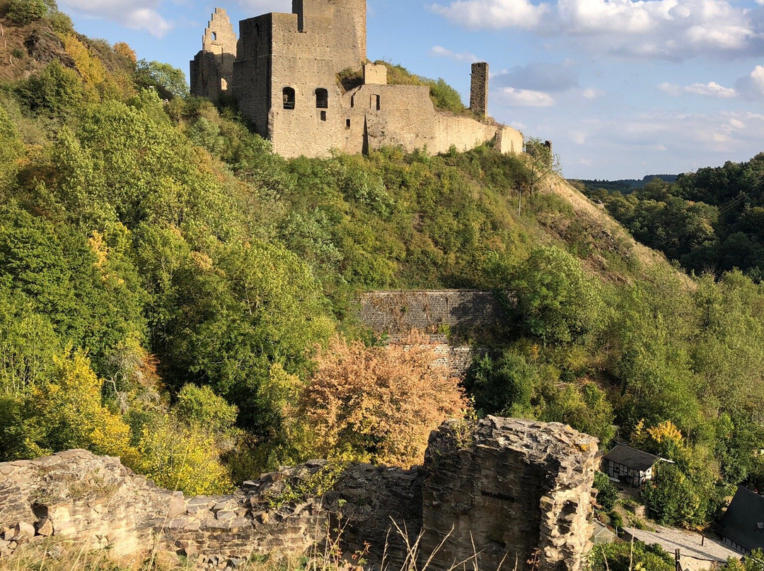 Löwenburg und Philippsburg-Monreal必去景点