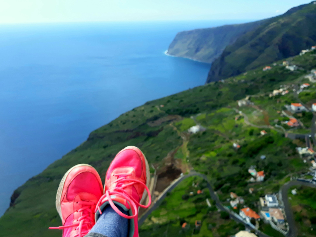 Madeira Paragliding-Arco da Calheta必去景点