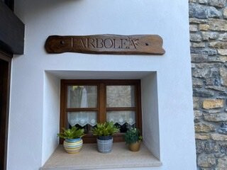 L'Arbolea De Rodiles主图