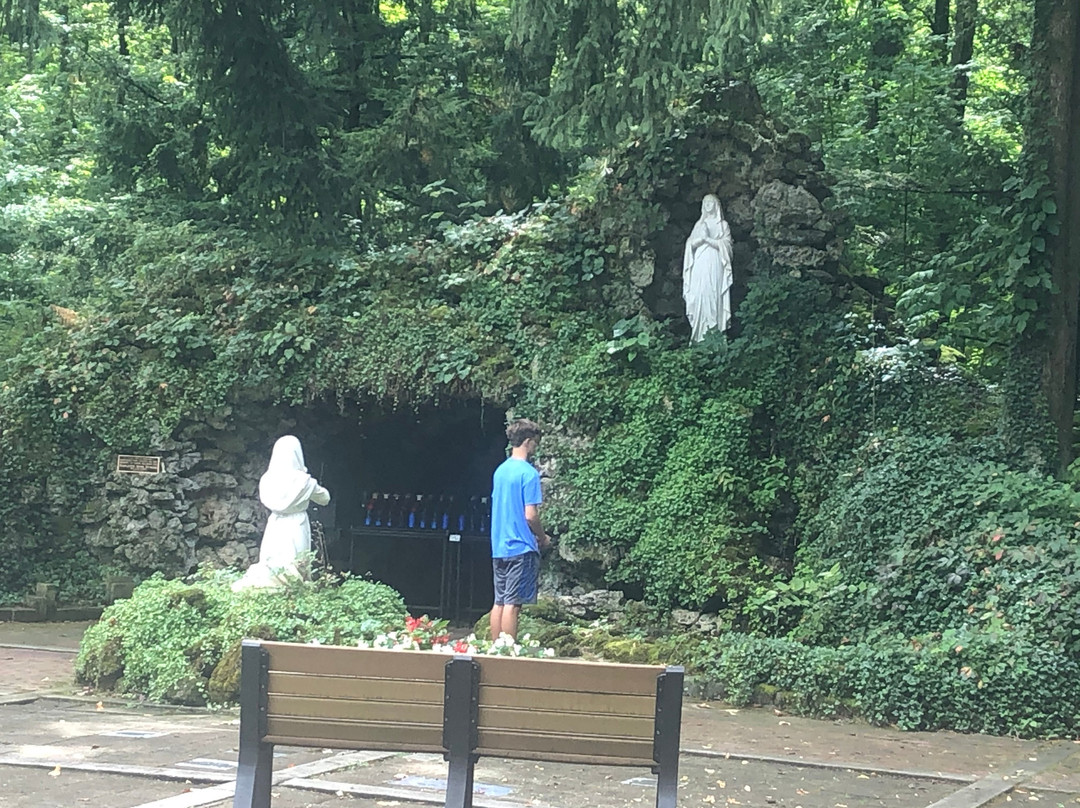 Sorrowful Mother Shrine景点图片