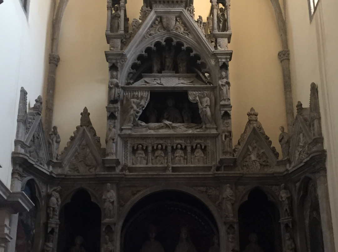 La Chiesa Di San Giovanni A Carbonara-那不勒斯必去景点