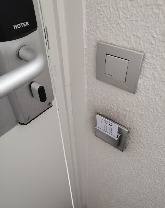 Le Restaurant Campanile Chambery主图