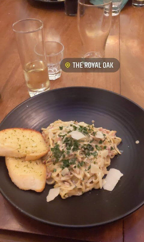 The Royal Oak主图