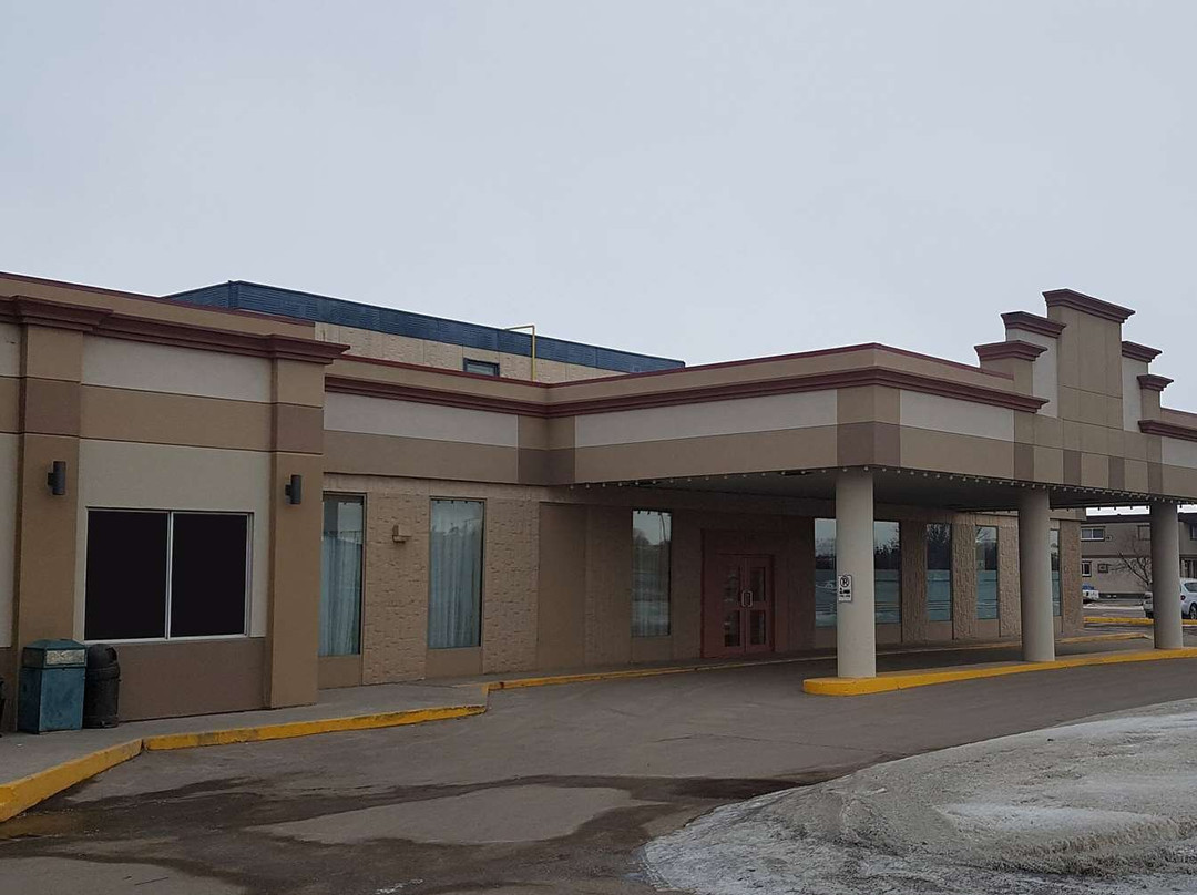 城堡里贾纳酒店和套房