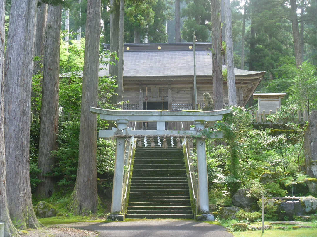 Suba Amami Shrine景点图片