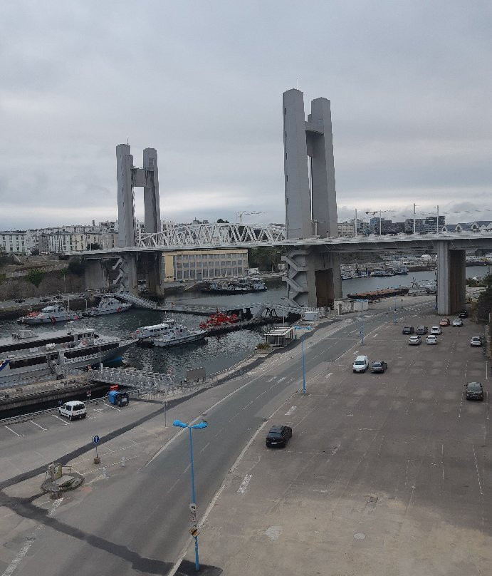 Pont de Recouvrance-布列斯特必去景点