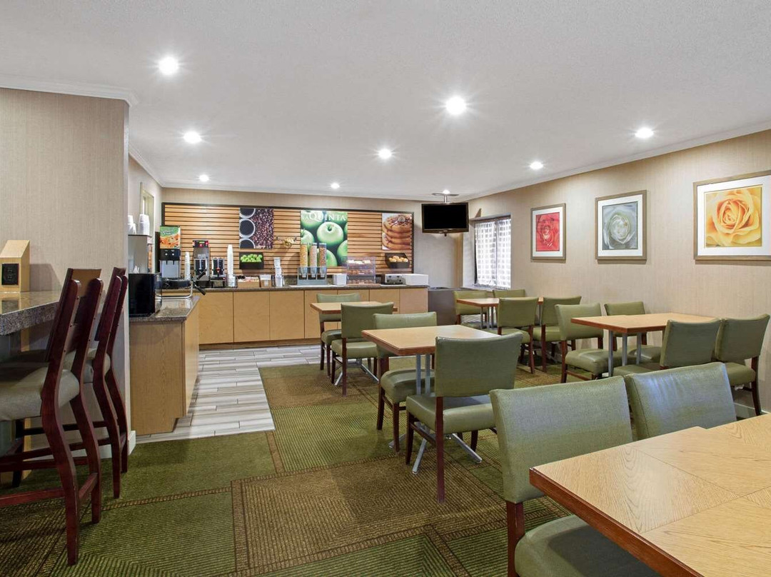 La Quinta Inn By Wyndham Auburn Worcester主图