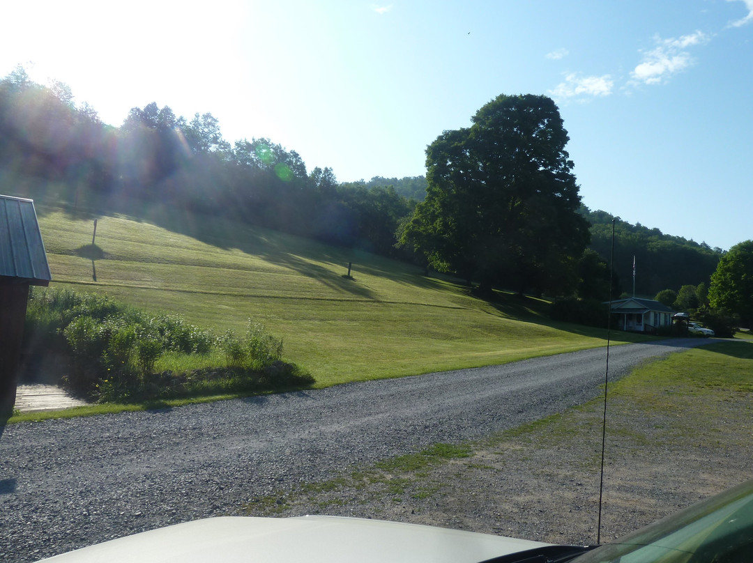 Frosty Hollow Bed and Breakfast主图