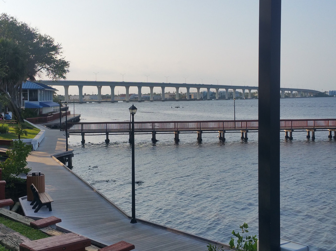 Riverwalk-斯图尔特必去景点