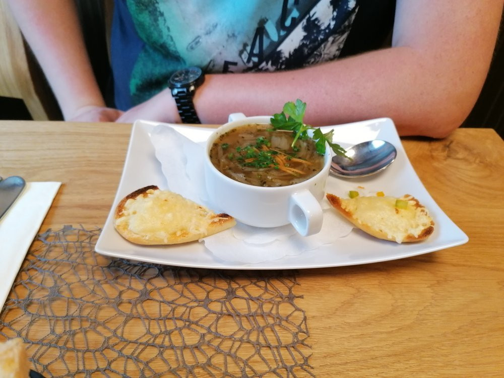 恩格尔酒店主图