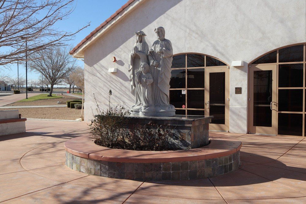 Holy Family Catholic Church Hesperia-希斯皮里亚必去景点