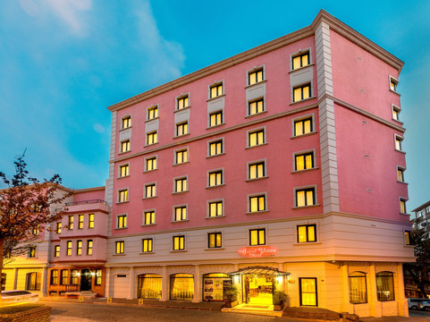 大雅乌兹酒店主图