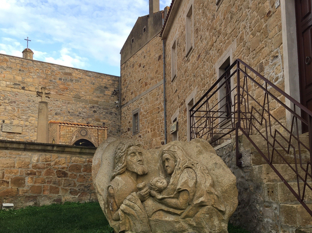 Chiesa di San Michele Arcangelo-Collinas必去景点
