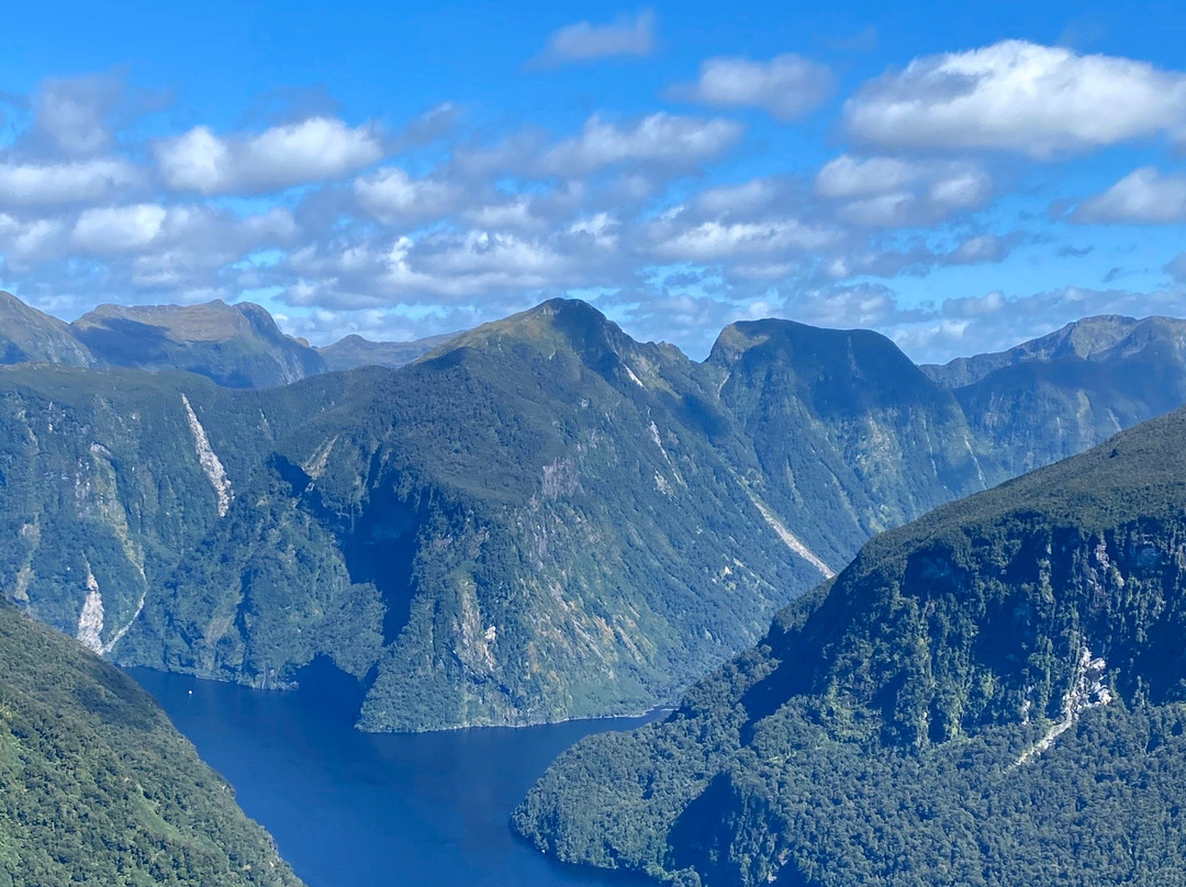 Fly Fiordland景点图片