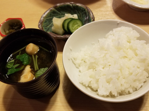 会津屋酒店主图