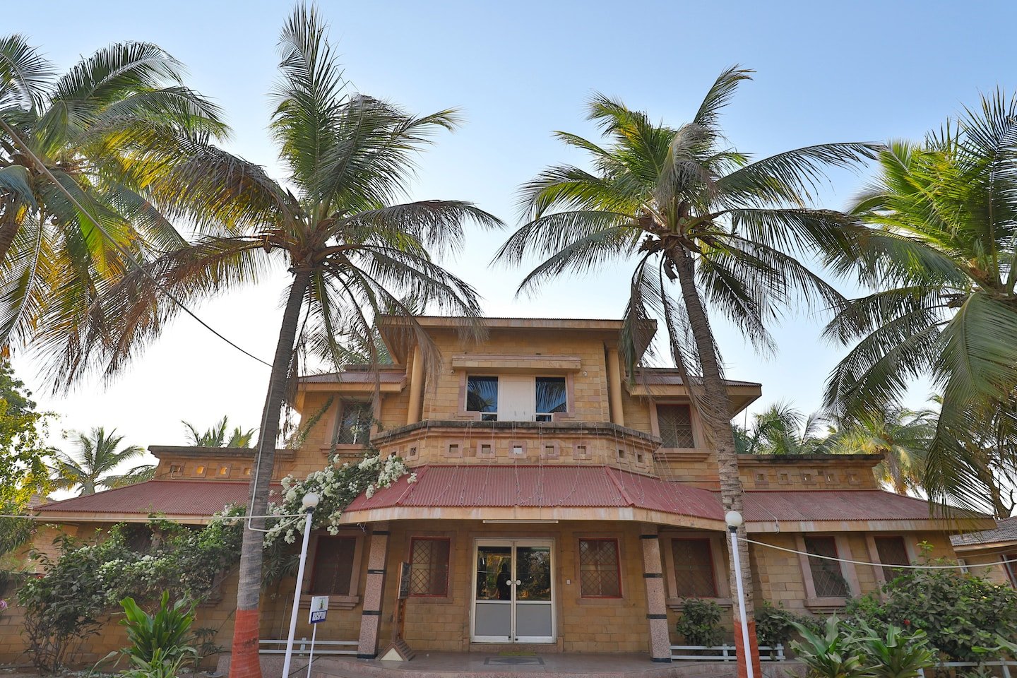 Stay Guru Resort Farm Villa-官方