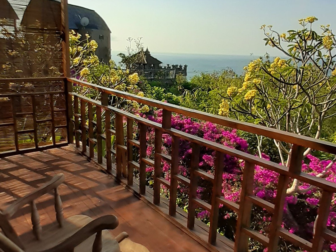 巴厘岛蓝宝海景别墅主图