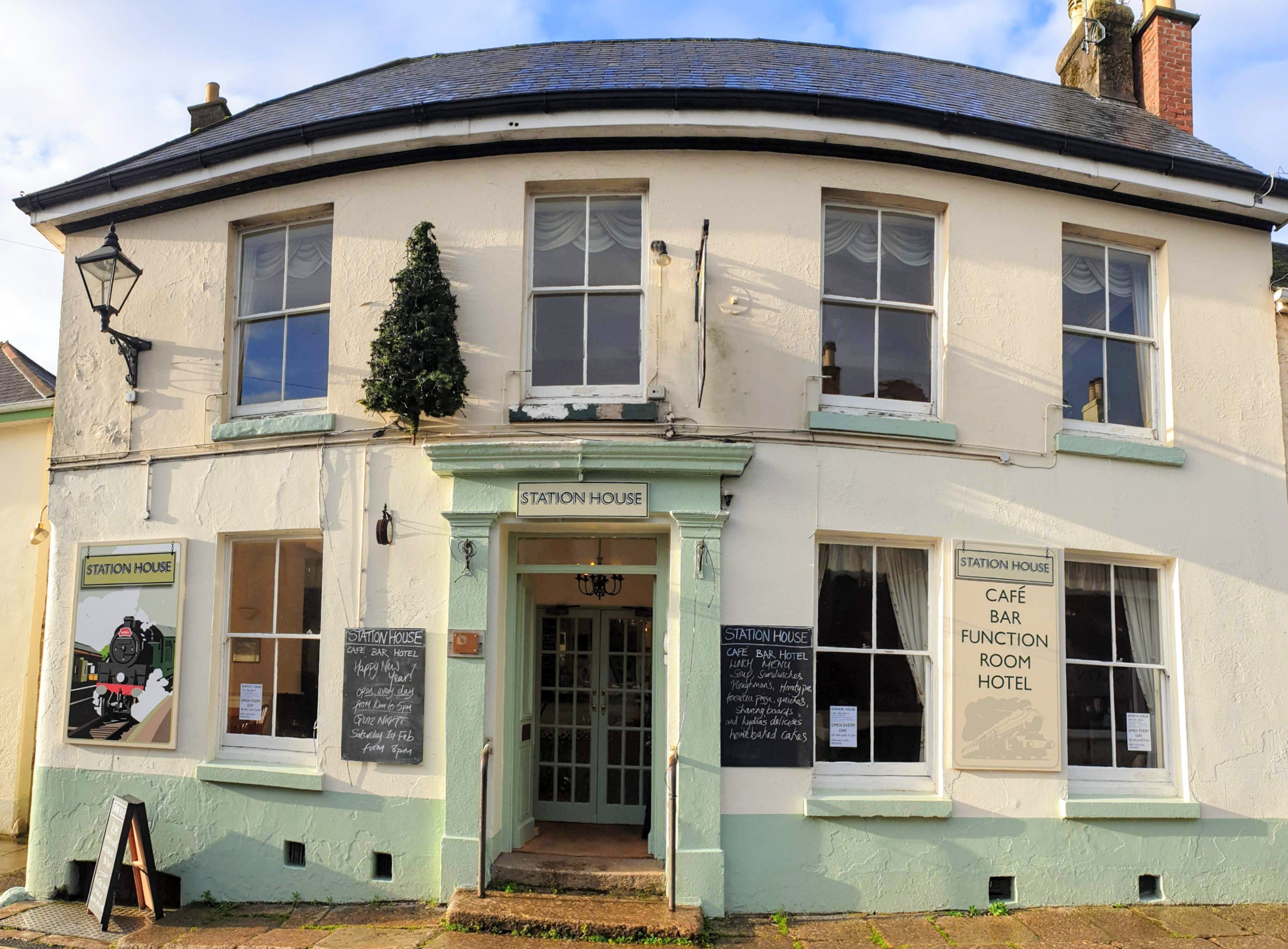 Station House Hotel and Cafe Bar-官方