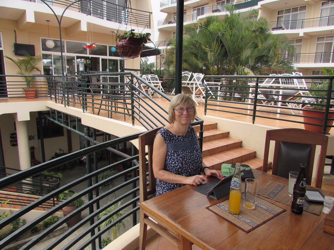 Ryan's Bay Hotel主图