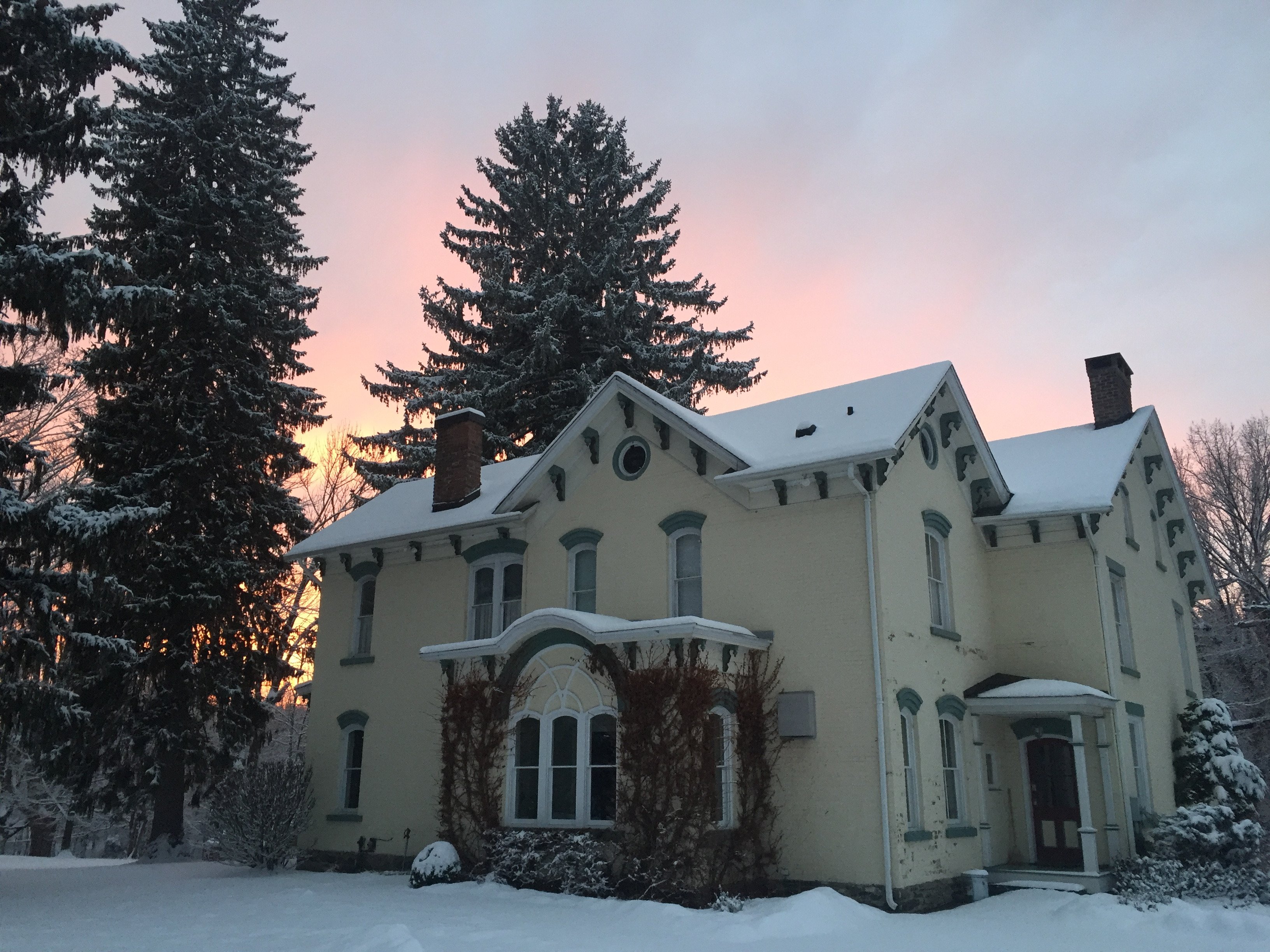 The Sheeley House-官方