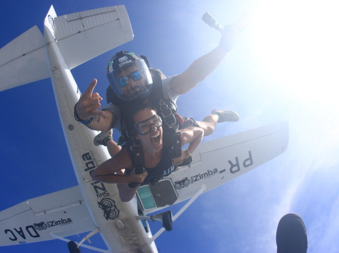 SkyZimba Paraquedismo景点图片