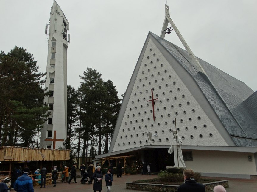 Koscioł pw. Wniebowziecia Najswietszej Maryi Panny we Władysławowie景点图片