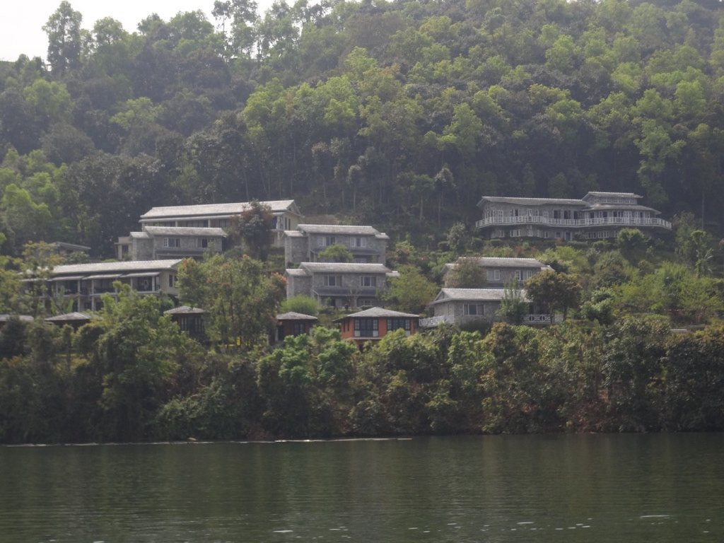 The Begnas Lake Resort & Villas主图