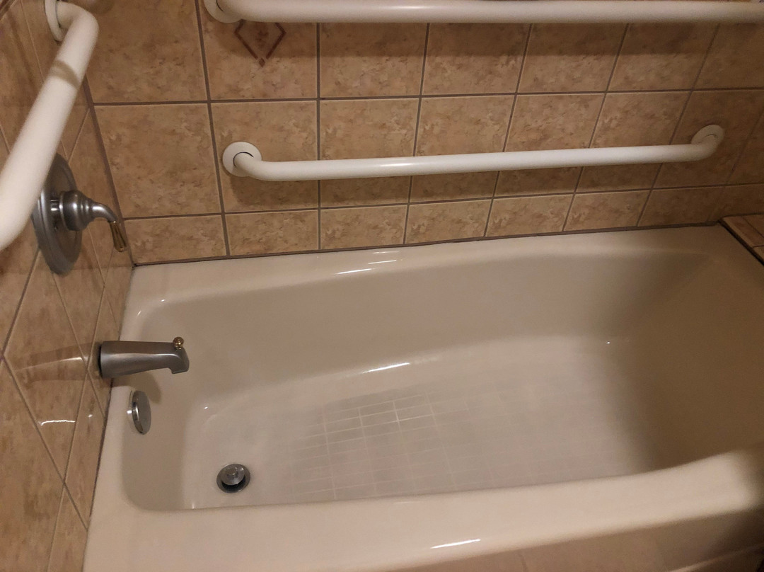 Robinhood Resort主图