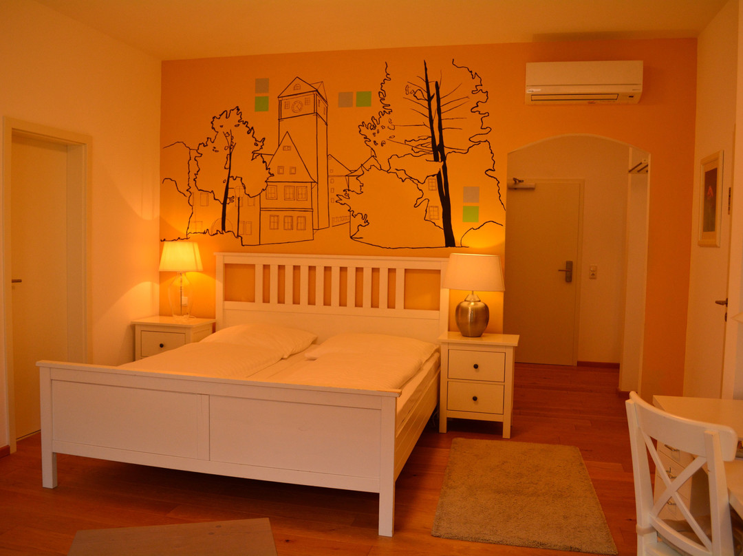 Economy Hotel主图
