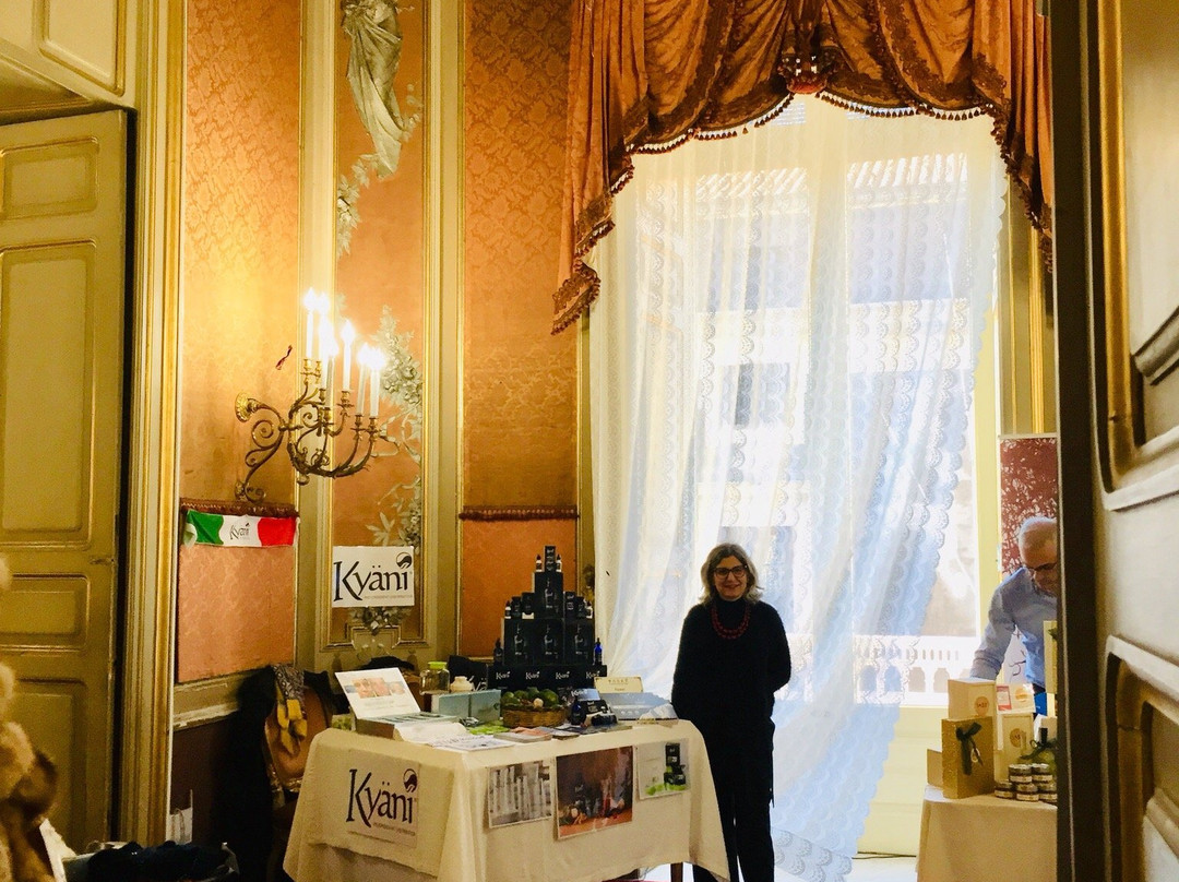 Palazzo Del Toscano-卡塔尼亚必去景点