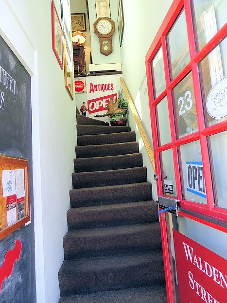 Walden Street Antiques-康科德必去景点