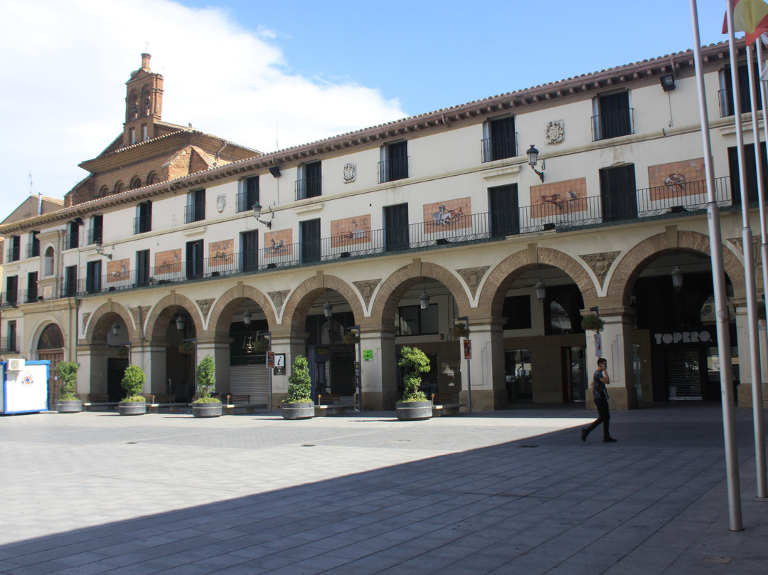 Plaza de los Fueros景点图片