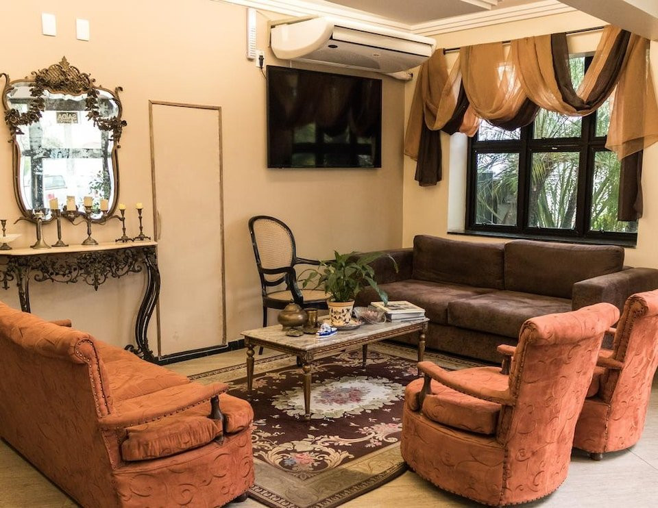 OYO Lemes Hotel主图