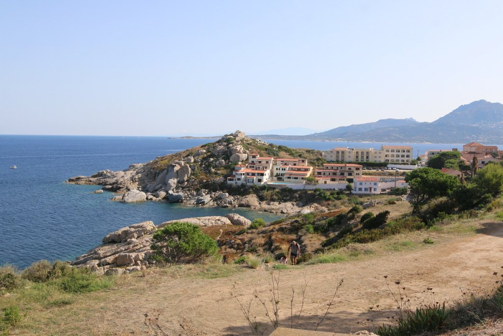 Plage du Roncu-卡尔维必去景点