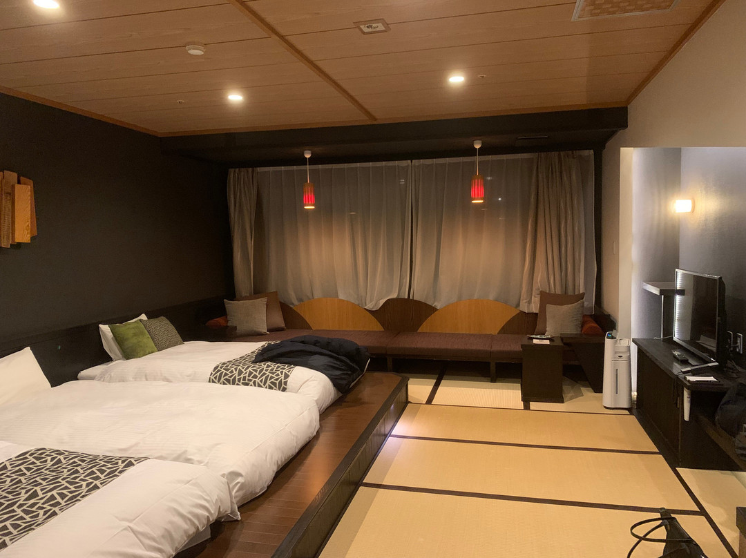 星野集团奥入濑溪流酒店主图