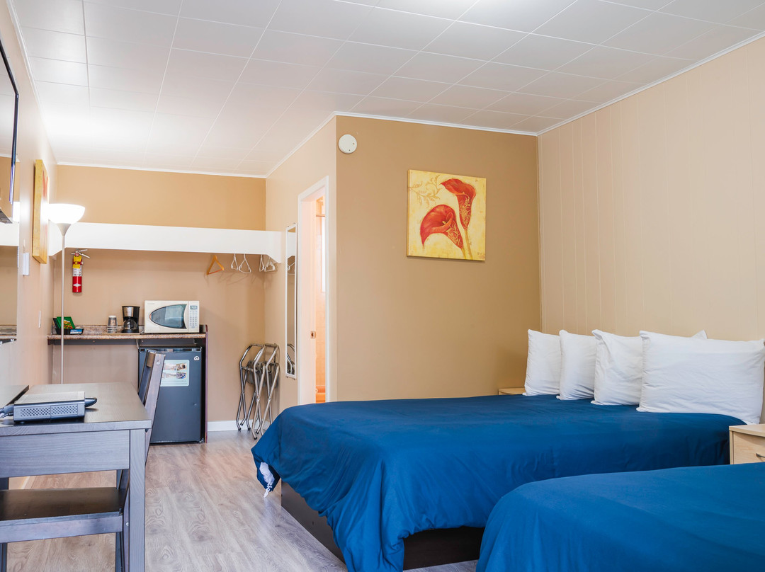 Lakeview Motel (B.C Canada)主图