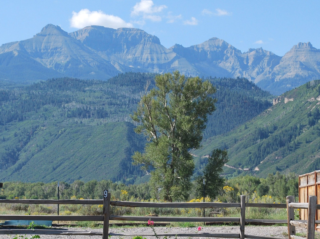 Ridgway旅游景点-Orvis Hot Springs