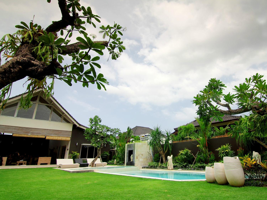 Villa Besar