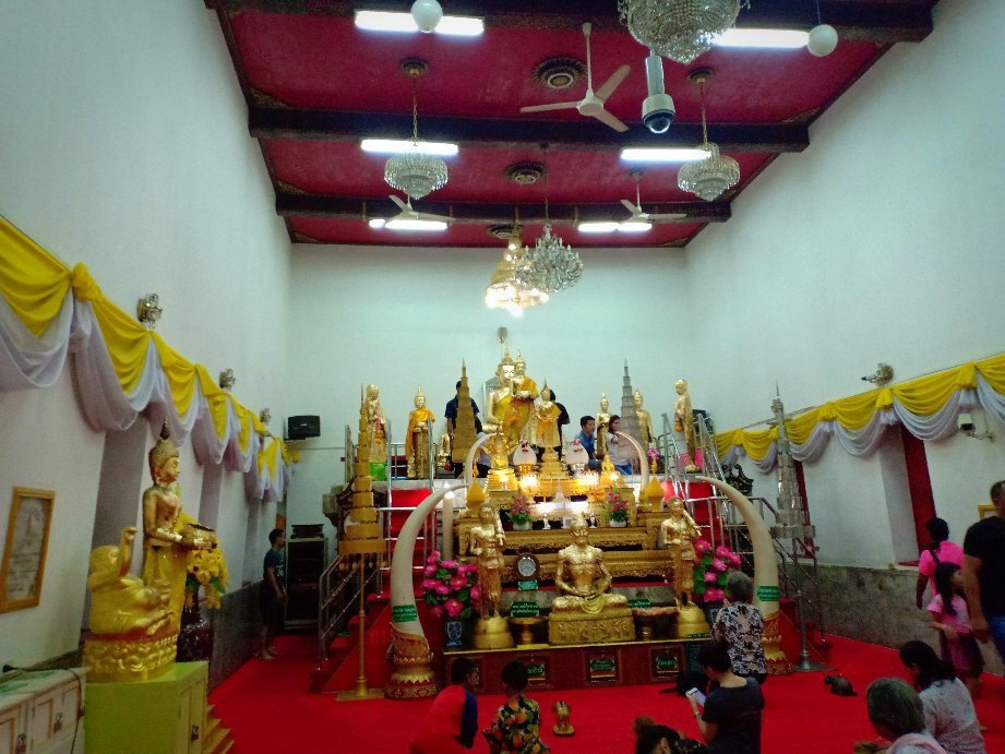Wat Phet Samuth Woravihan景点图片