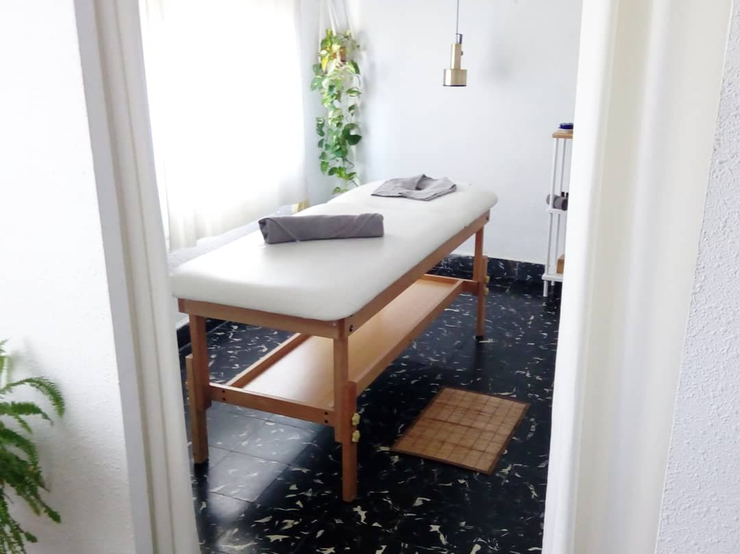 Barx旅游景点-Almenta Masajes