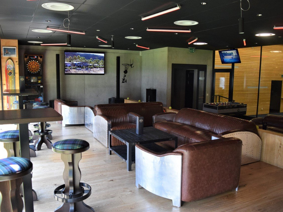 Coolmountain Sports Bar