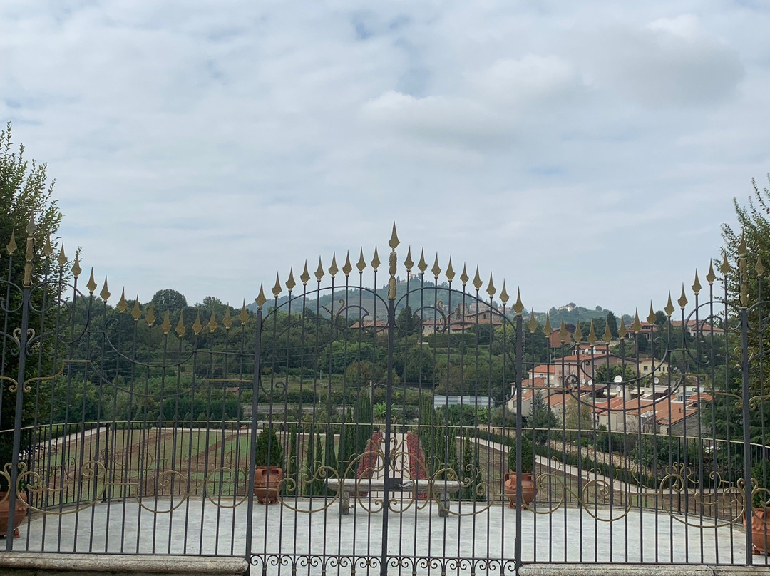 Villa Lurani Cernuschi-Cernusco Lombardone必去景点