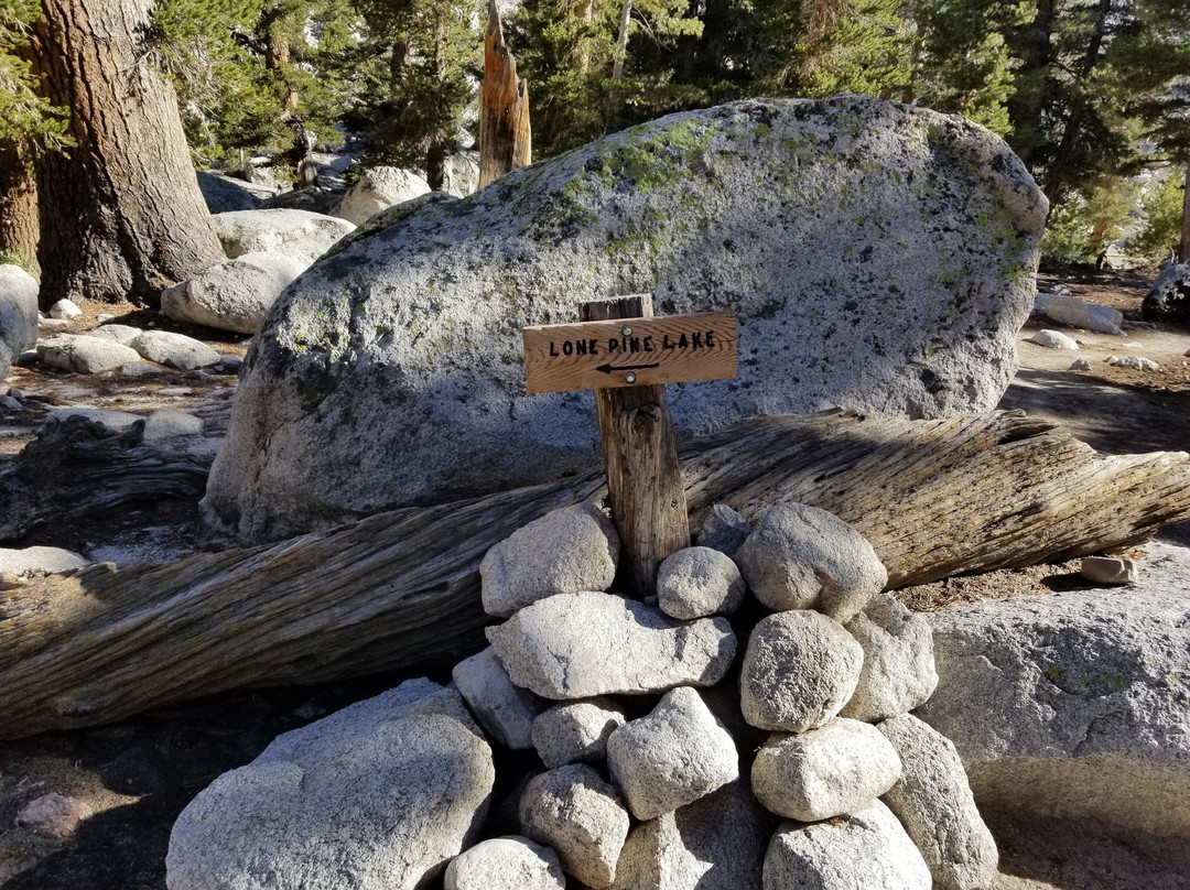 Lone Pine Lake-隆派恩必去景点