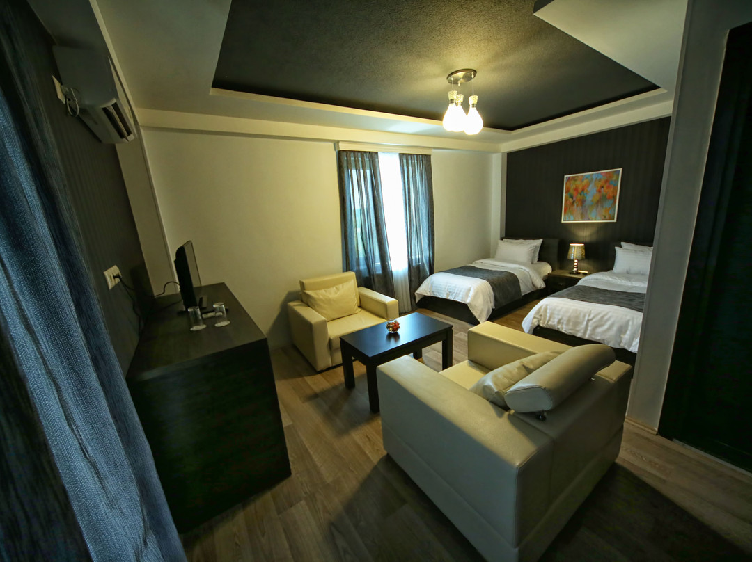 Hotel Continental主图